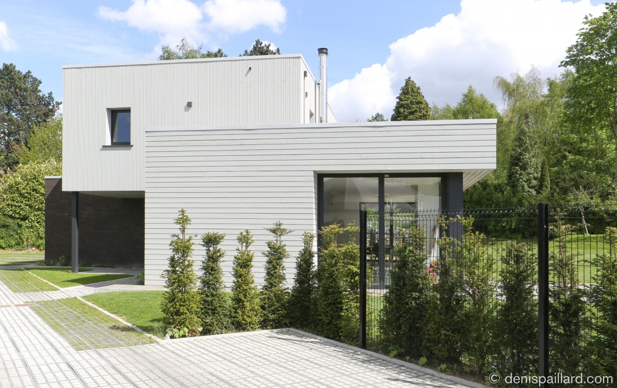 Maison individuelle bois en Croix : facade entre